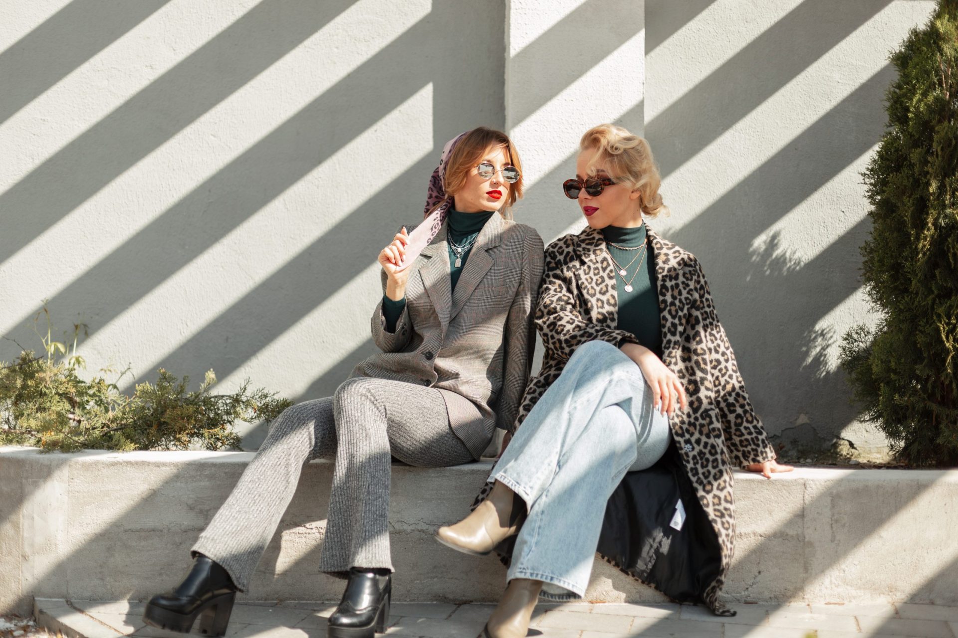 Vous consultez actuellement Les 5 pièces de vêtements vintage indispensables pour une garde-robe stylée